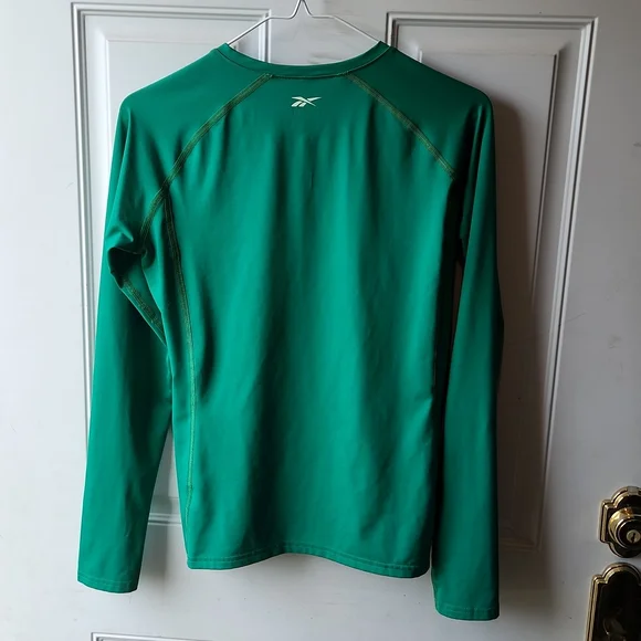 Reebok Play Dry V-neck Pullover Long-sleeved Activewear Top Size M - Picture 6 of 6